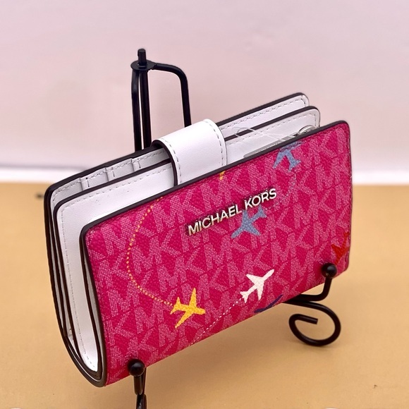 Michael Kors Jet Set Travel Medium
Bifold Wallet Dragonfruit Multi - Picture 1 of 15